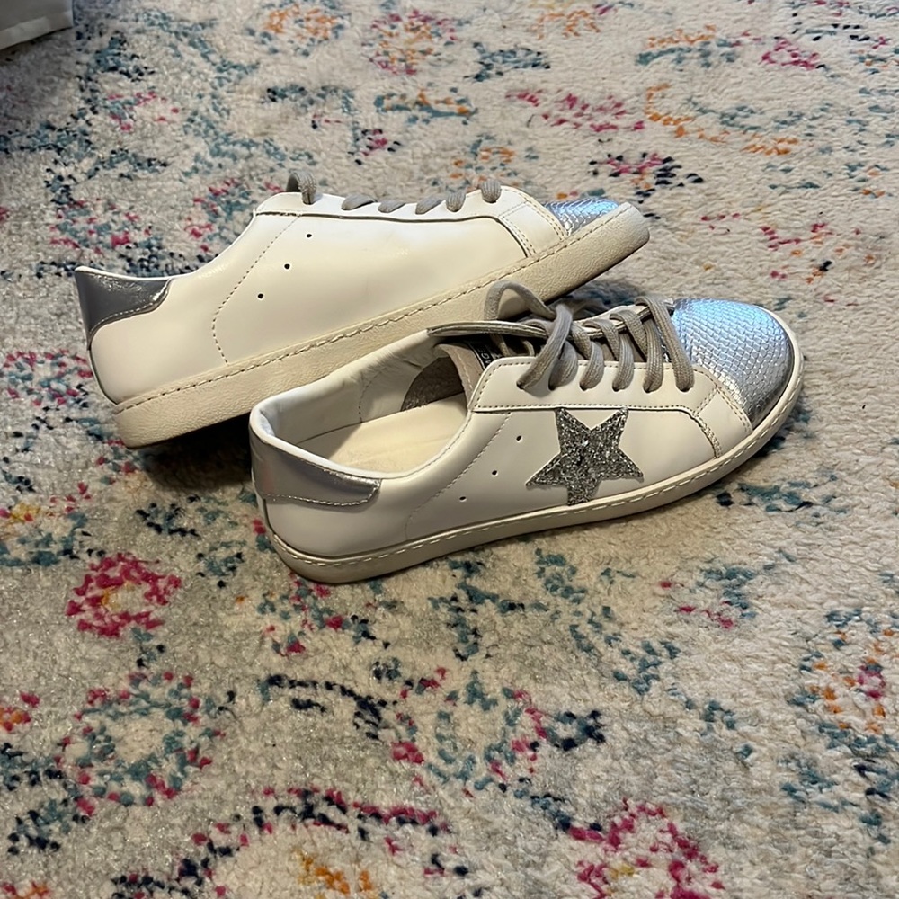 VINTAGE HAVANA SILVER STAR SNEAKERS